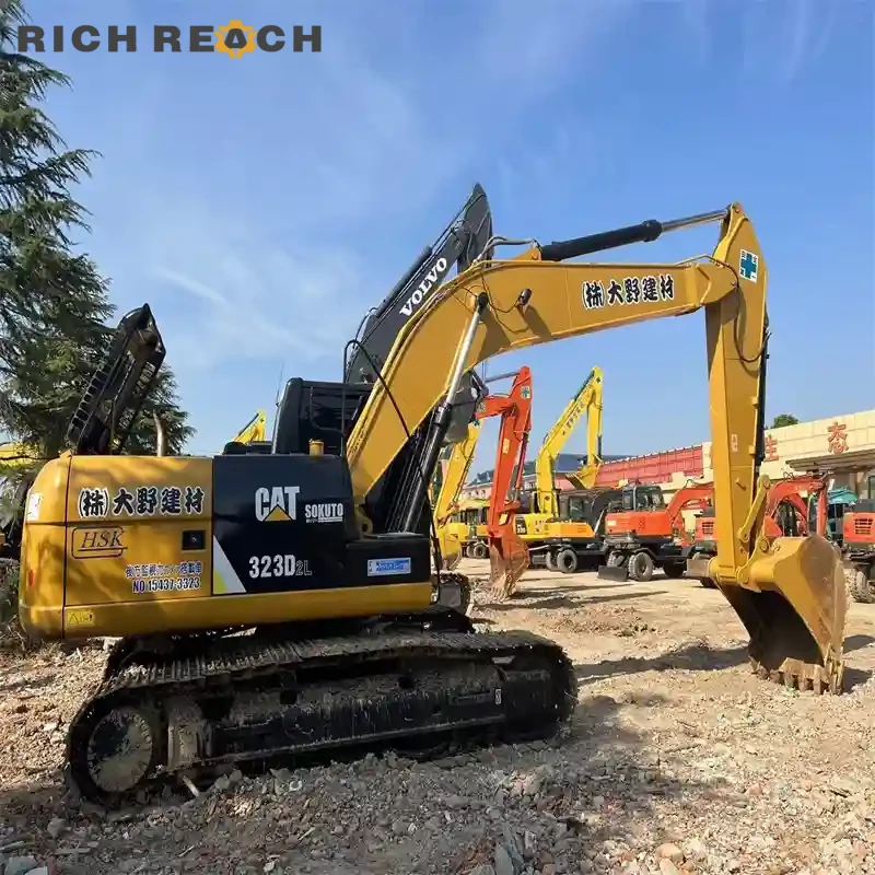 Used CAT323D2L right side fuel tank step powerful stable USD