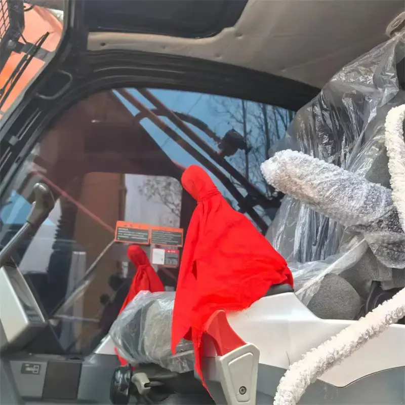 Arm pin and grease point – used Doosan DX225LC-9C excavator high efficiency for sale USD