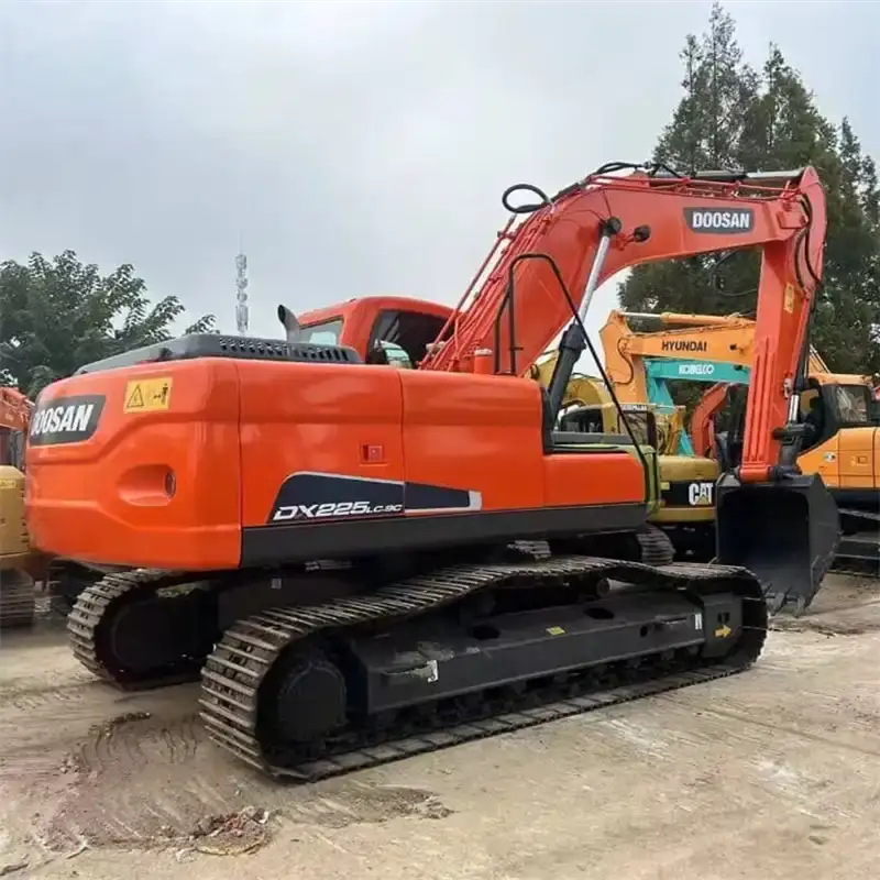 Front straight boom view – used Doosan DX225LC-9C excavator high efficiency USD sale