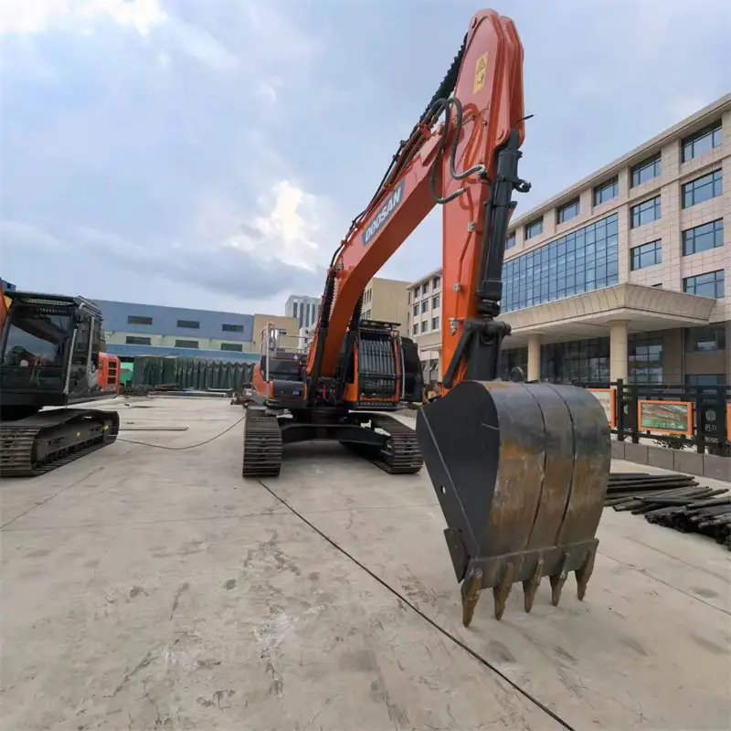 Rear view counterweight – used Doosan DX300LC-9C heavy-duty fuel-saving excavator USD