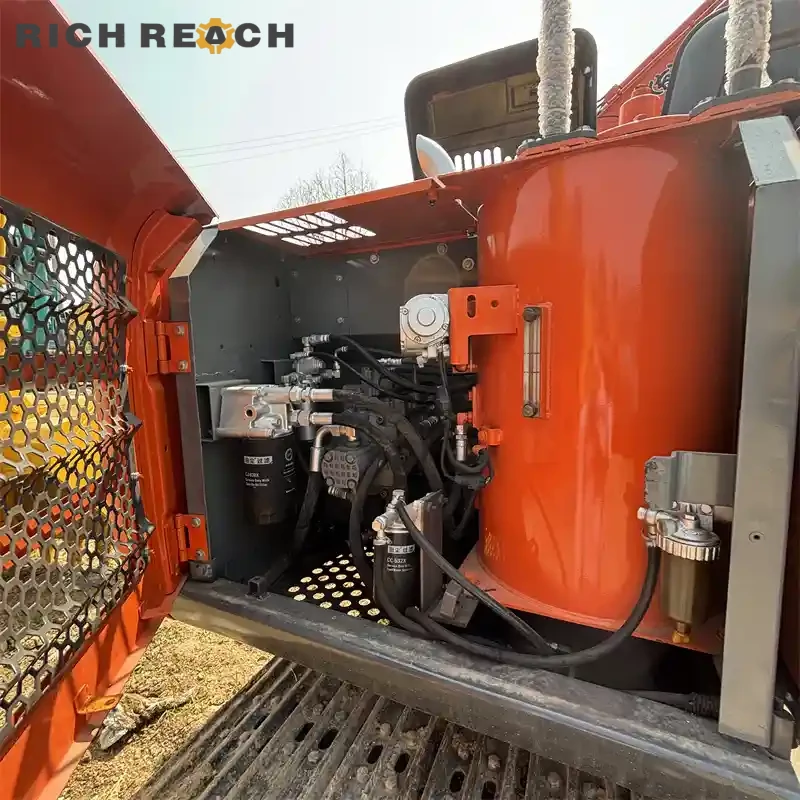 Used Hitachi ZAXIS 120 excavator – undercarriage and track chain condition