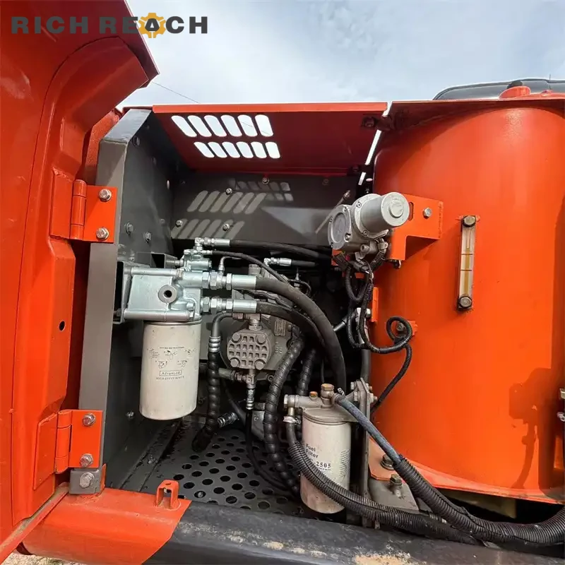 Used Hitachi ZAXIS 120 excavator – bucket linkage and wear plates