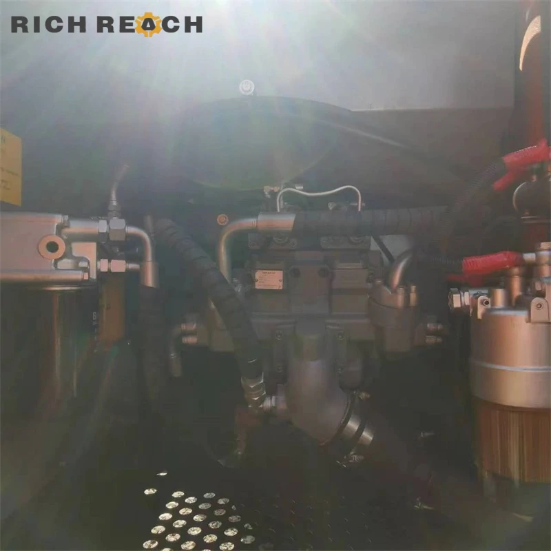 Used Hitachi ZAXIS 200 excavator – bucket with wear strips – low wear from light use