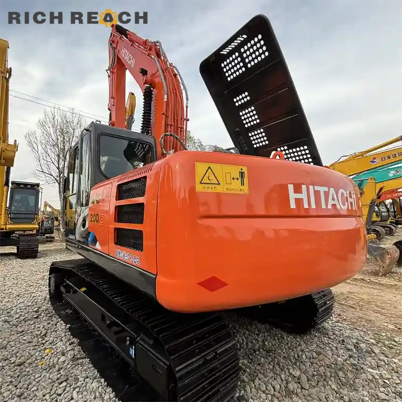 Used Hitachi ZAXIS 200 excavator – fuel tank cap and sight glass – easy daily inspection