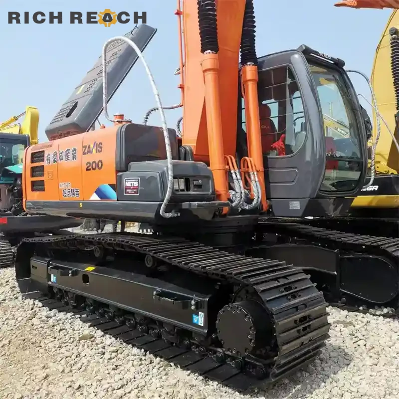 Used Hitachi ZAXIS 200 excavator – ripping hard clay – strong breakout force in tough material