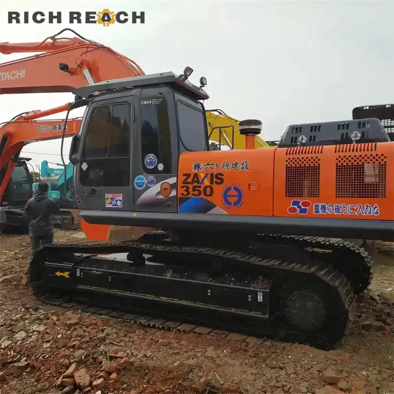 Hydraulic main pump and control valves on a used Hitachi ZAXIS 350 excavator, low hours, excellent heavy lifting power