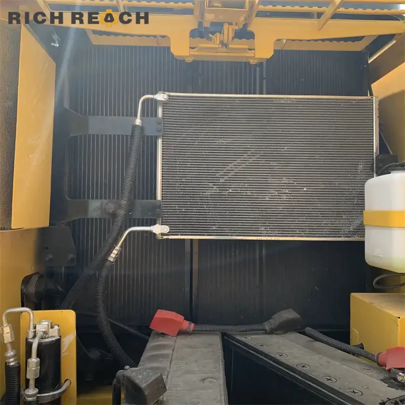 Used Komatsu PC160 engine compartment with Komatsu SAA4D107 engine, reliable crawler excavator for sale