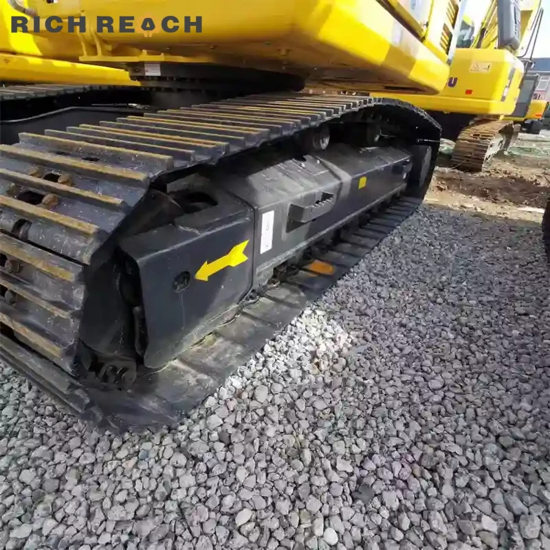 Used Komatsu PC160 rear view with large counterweight, stable crawler excavator for sale