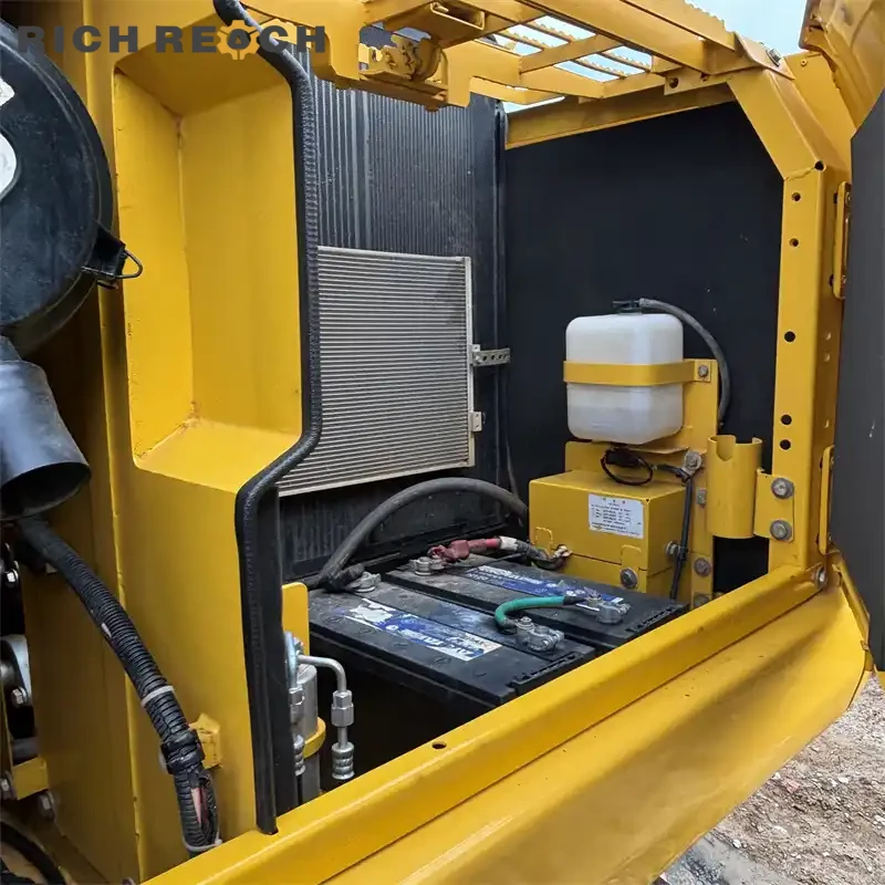 Used Komatsu PC160LC excavator right side view with hydraulic tank, low hours, more stability, priced in USD