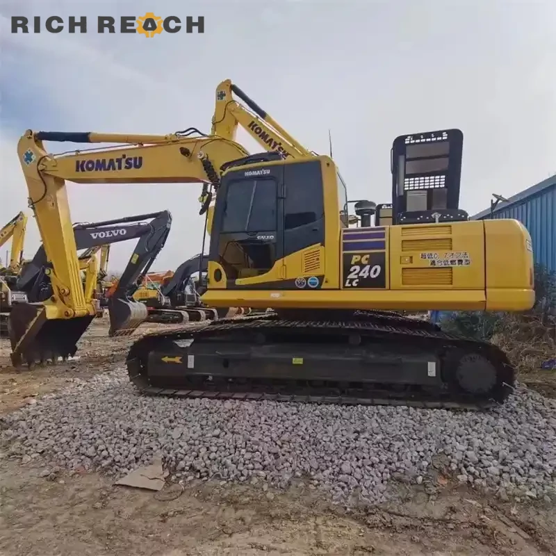 Boom and bucket with mining lip on a used Komatsu PC240LC excavator – low hour machine