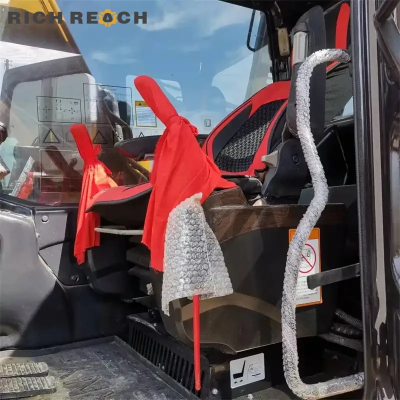 Bucket interior and weld quality of a used Sany 135C excavator