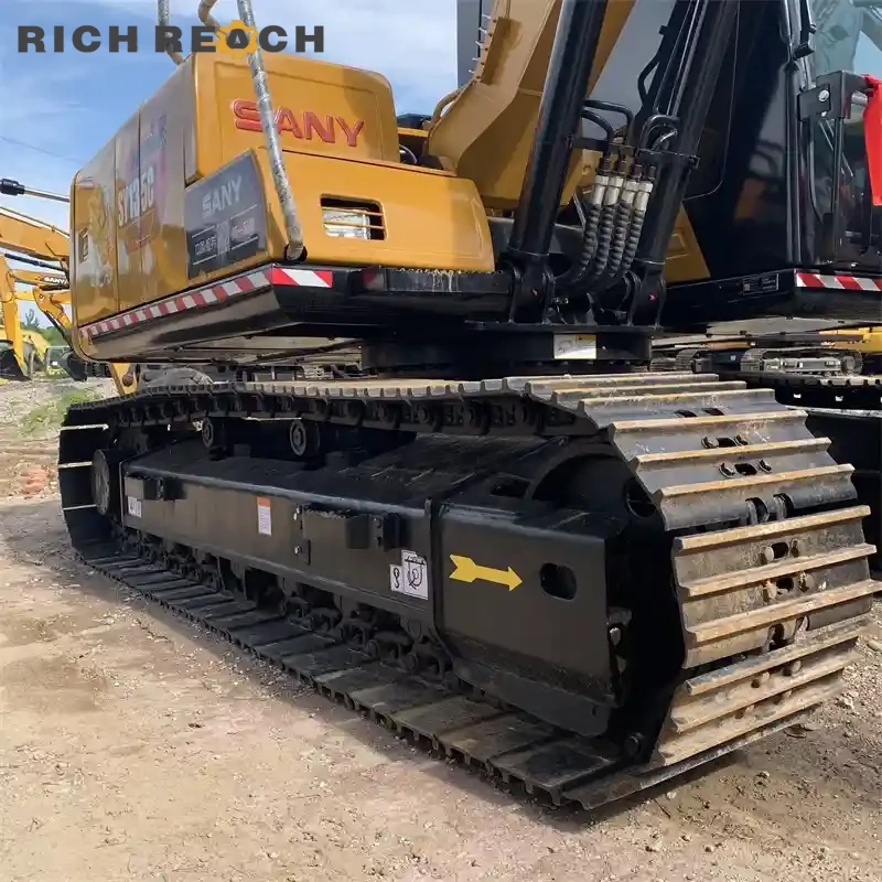 Counterweight lifting hooks on a used Sany 135C excavator