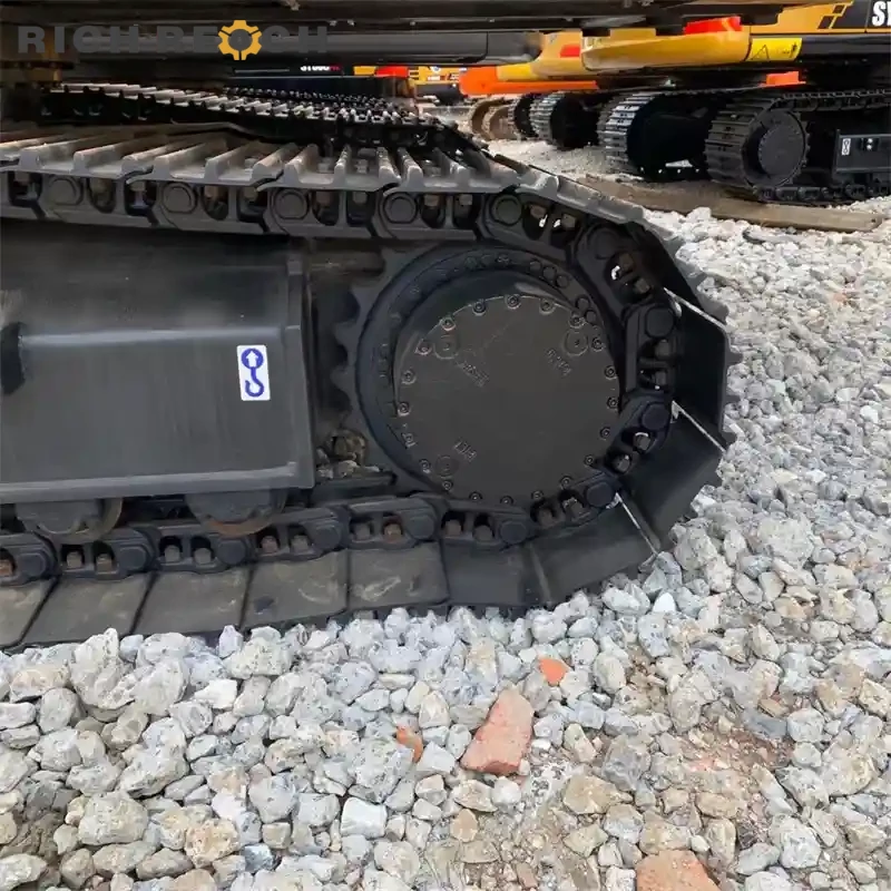 Rear counterweight and robust structure of a used Sany 215C Pro excavator