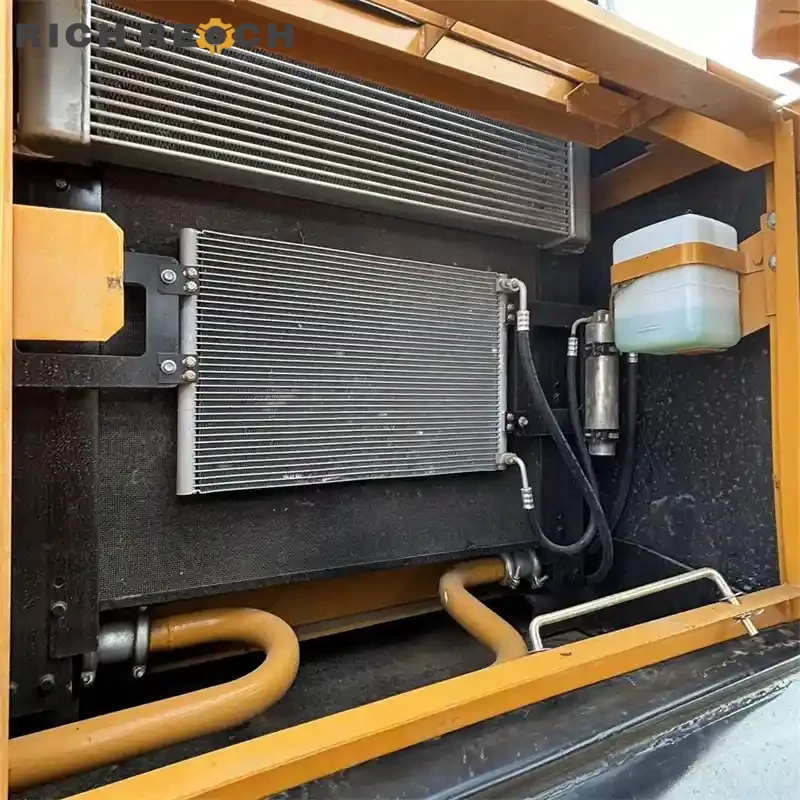 Heavy-duty bucket with mining teeth on used Sany 305H excavator