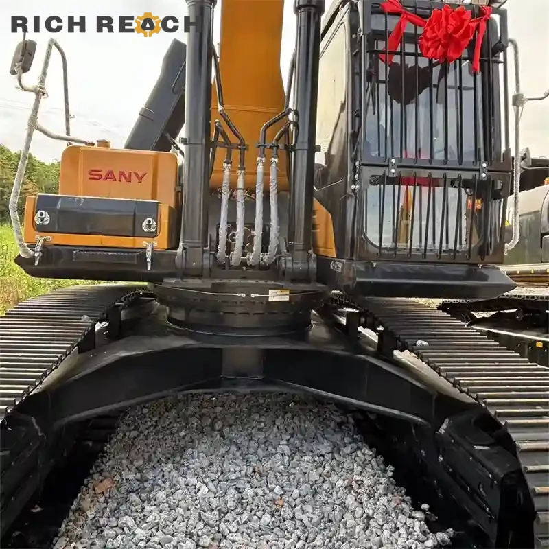 Spacious cab with dual monitors in used Sany 305H excavator