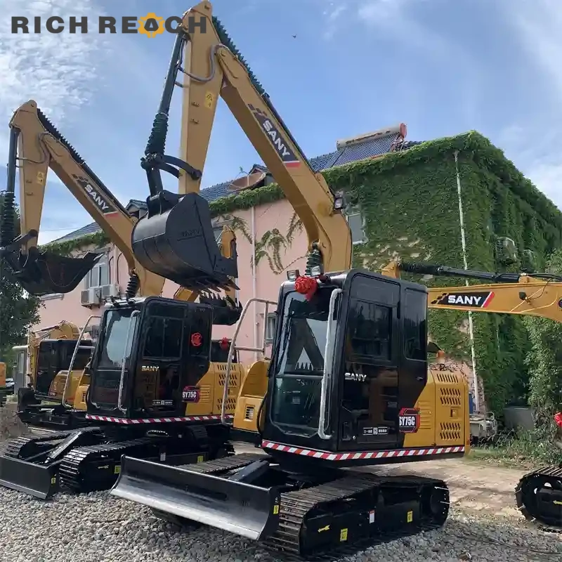 Sany SY75C excavating building footing – precise control, great cycle time, ready for immediate work