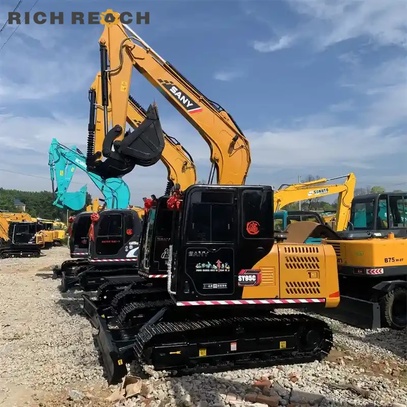 Bucket cylinder pin and lock of a used Sany 95C – reliable crawler excavator for sale, low original hours, all prices in USD