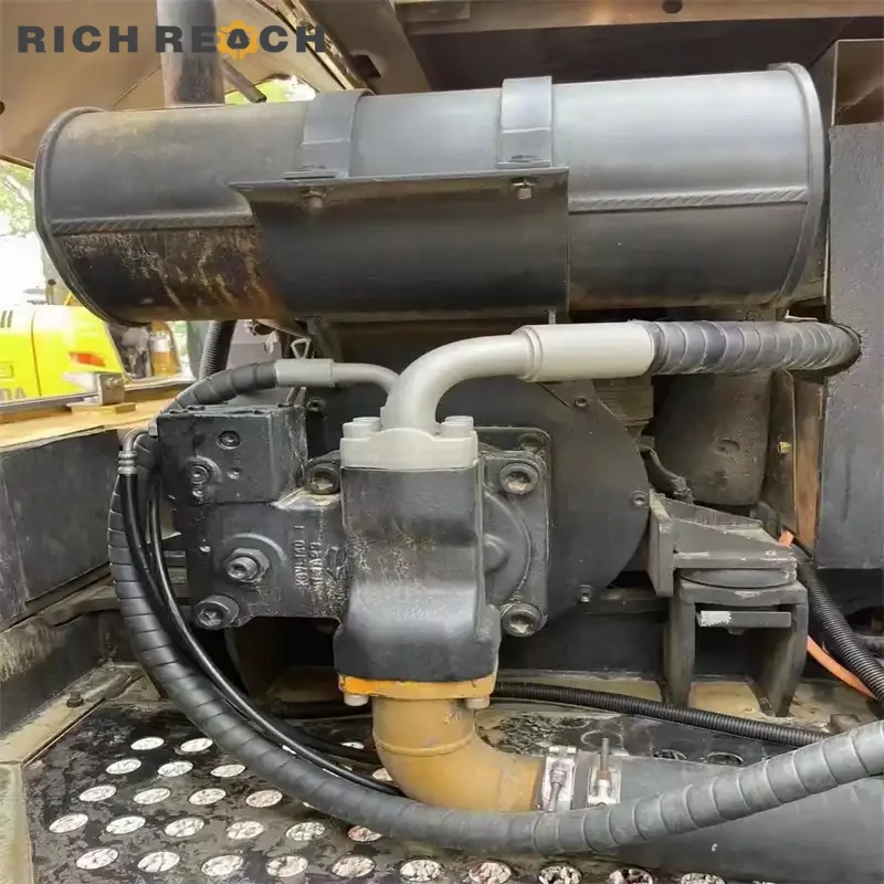 Night operation with lights – used Sany 95C crawler excavator, low hours, for sale, reliable machine from Richreach