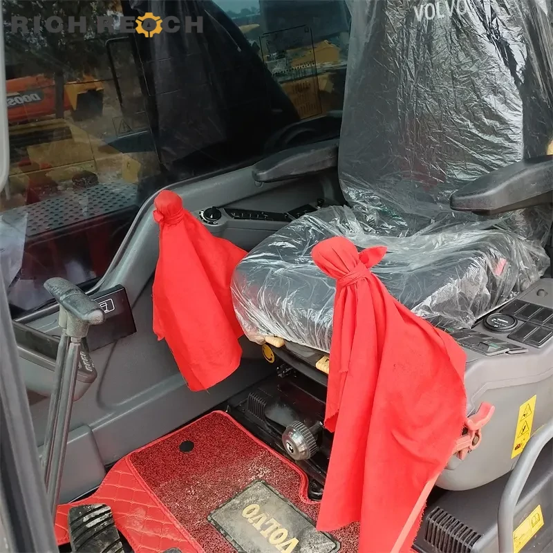 Deluxe seat and controls – used Volvo 290 excavator production machine for sale USD