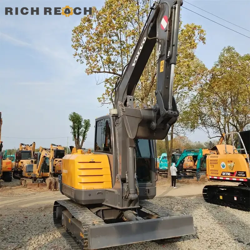 Left side rubber track – used Volvo 60D compact mini excavator efficient USD