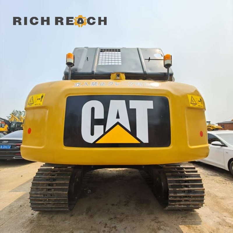 2024 Caterpillar 320D rear counterweight 350 hours $26,500
