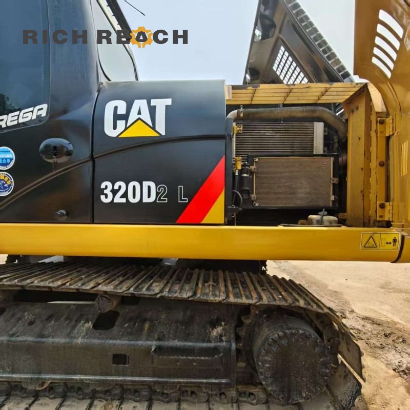 2025 Cat 320D2L nameplate visible left side $36,600