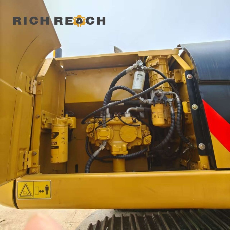 2025 Cat 320D2L rear view $36,600 for sale