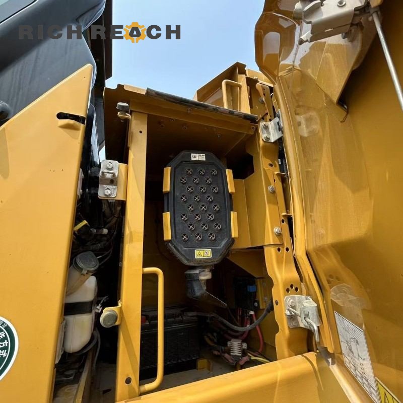 2025 Cat 336GC operator seat armrest low hours POA