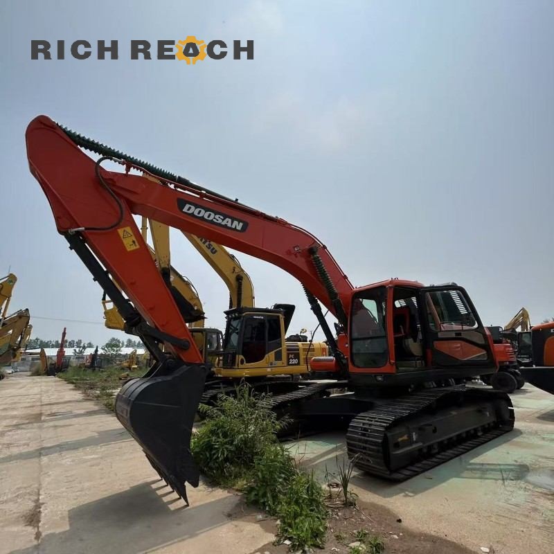 Strong digging force demonstration of a used 2023 Doosan DX300LC-9C excavator – call for price