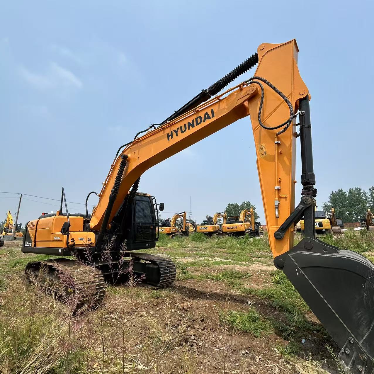 hyundai 225lc 9s excavator rear engine bay 2017