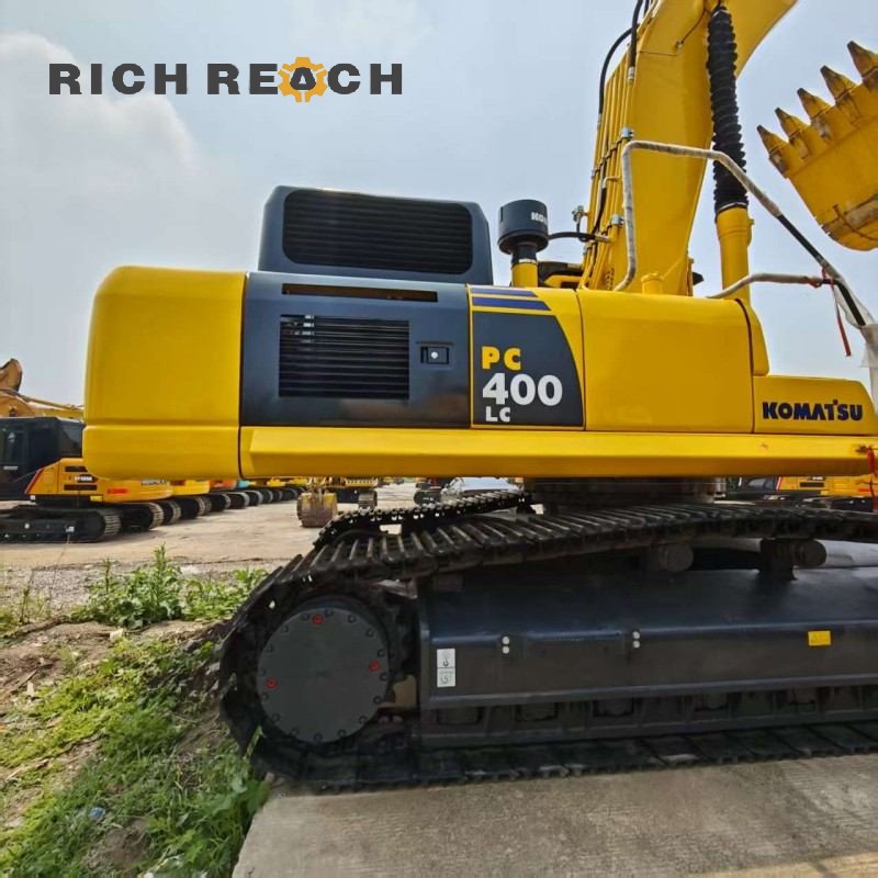 Rear view of a 2017 Komatsu PC400‑8 excavator, 2,300 hours, priced at $45,833