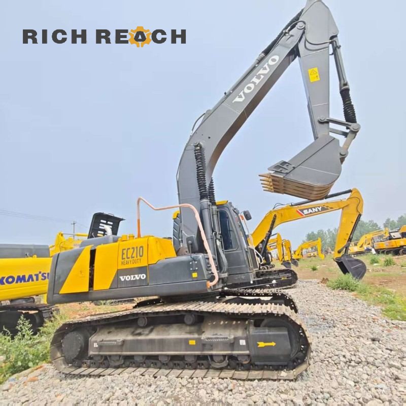 Left side view – 2023 Volvo EC210 crawler excavator $29,300