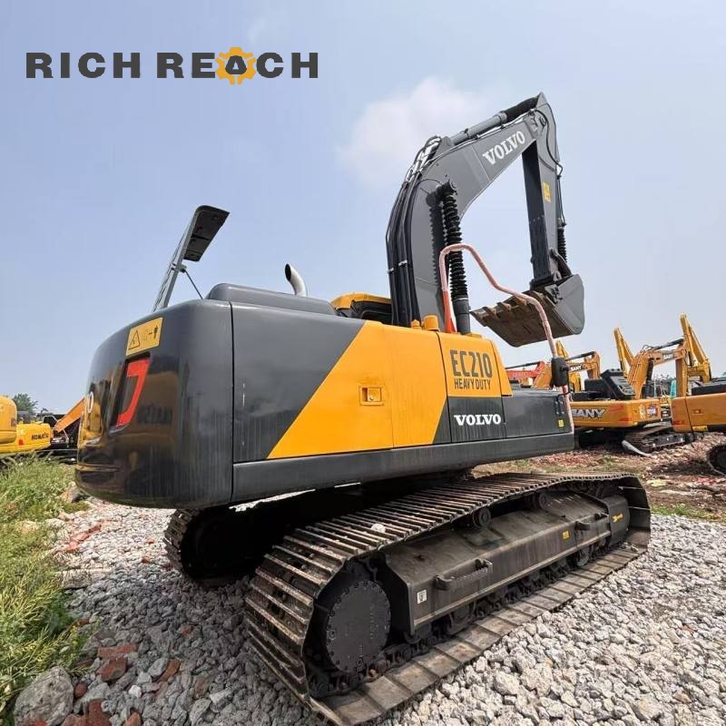 Bucket and arm 1m3 capacity – 2023 Volvo EC210 excavator $29,300